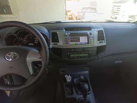 TOYOTA-HILUX-3.0 SRV 4X4 CD 16V TURBO INTERCOOLER DIESEL 4P AUTOMÁTICO TOYOTA-HILUX-2012