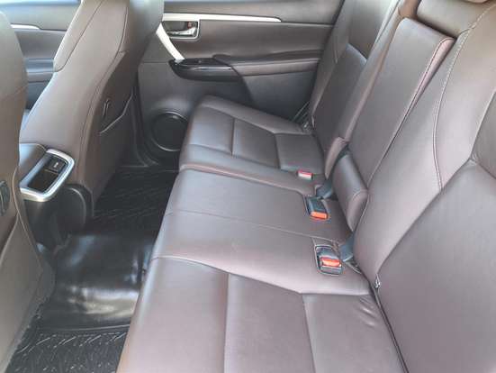 TOYOTA-HILUX SW4-2020