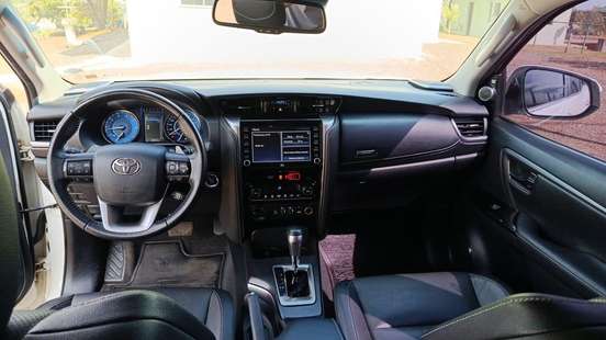 TOYOTA-HILUX SW4-2021