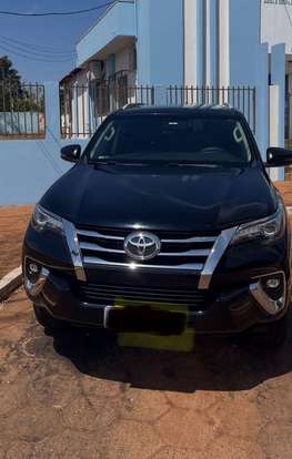 TOYOTA-HILUX SW4-2018