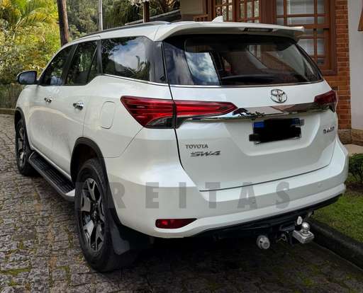 TOYOTA-HILUX SW4-2018