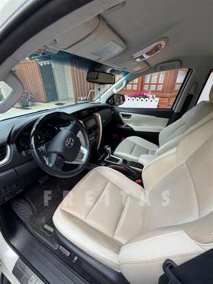 TOYOTA-HILUX SW4-2018