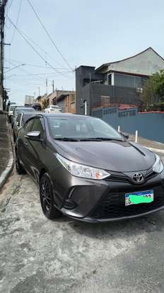 TOYOTA-YARIS-2022