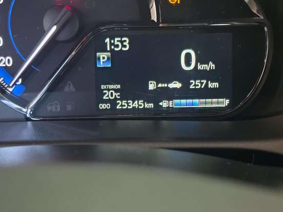 TOYOTA-YARIS-2023