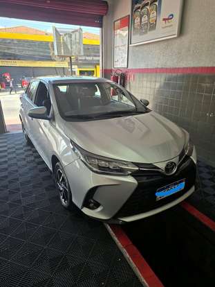 TOYOTA-YARIS-2023