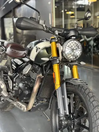 TRIUMPH SCRAMBLER 400 X 