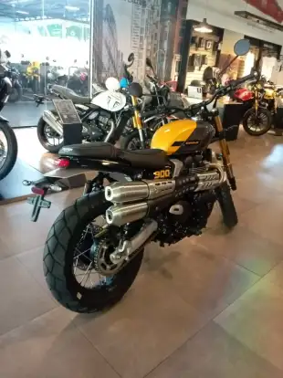 TRIUMPH-SCRAMBLER 900-2026