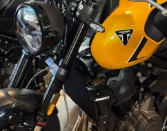 TRIUMPH TRIDENT 660 TRIUMPH TRIDENT 660
