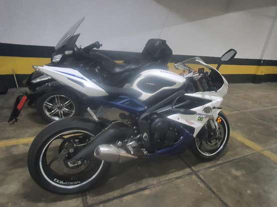 TRIUMPH-DAYTONA 675 ABS-2014