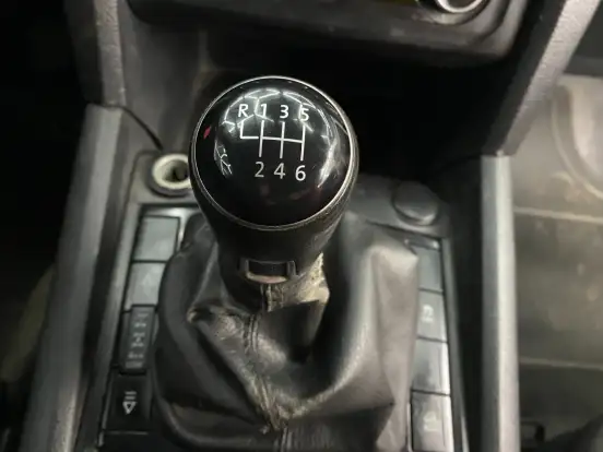 VOLKSWAGEN-AMAROK-2019