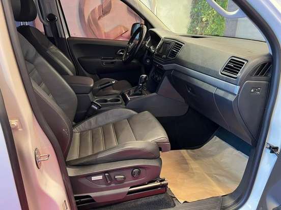 VOLKSWAGEN-AMAROK-2018