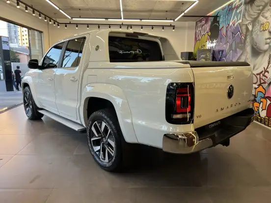 VOLKSWAGEN-AMAROK-2024
