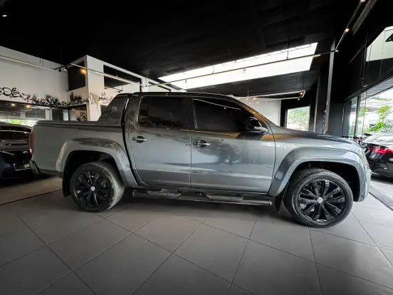 VOLKSWAGEN-AMAROK-2023
