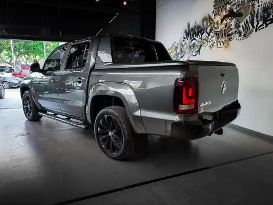 VOLKSWAGEN-AMAROK-2023