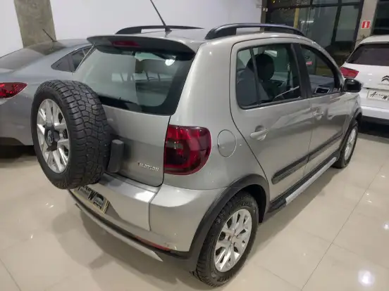 VOLKSWAGEN-CROSSFOX-1.6 MI FLEX 8V 4P AUTOMATIZADO VOLKSWAGEN-CROSSFOX-2013