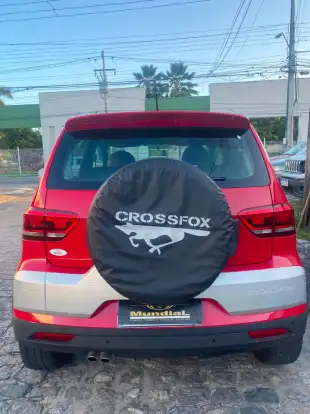 VOLKSWAGEN-CROSSFOX-2015