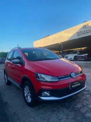 VOLKSWAGEN-CROSSFOX-2015
