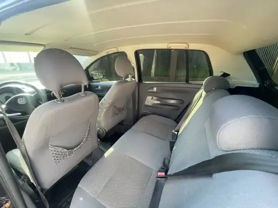 VOLKSWAGEN-FOX-1.0 MI 8V FLEX 4P MANUAL VOLKSWAGEN-FOX-2009