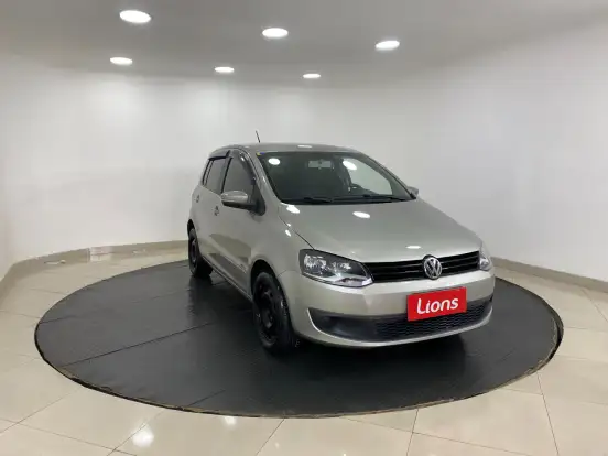 VOLKSWAGEN-FOX-1.0 MI 8V FLEX 4P MANUAL VOLKSWAGEN-FOX-2013