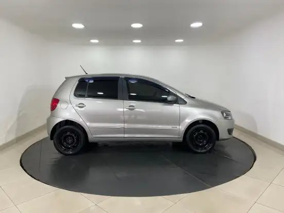 VOLKSWAGEN-FOX-1.0 MI 8V FLEX 4P MANUAL VOLKSWAGEN-FOX-2013