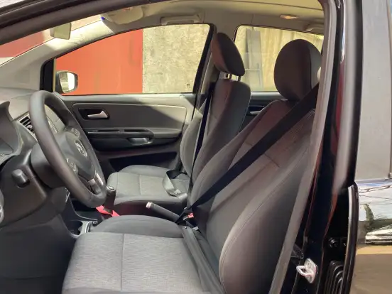 VOLKSWAGEN-FOX-1.0 MI 8V FLEX 4P MANUAL VOLKSWAGEN-FOX-2013