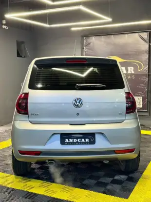 VOLKSWAGEN-FOX-2012