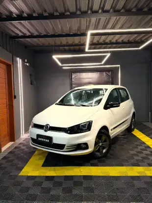 VOLKSWAGEN-FOX-1.6 MSI RUN 8V FLEX 4P MANUAL VOLKSWAGEN-FOX-2017