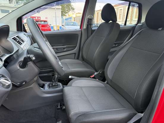 VOLKSWAGEN-FOX-1.6 MSI TOTAL FLEX CONNECT 4P MANUAL VOLKSWAGEN-FOX-2020
