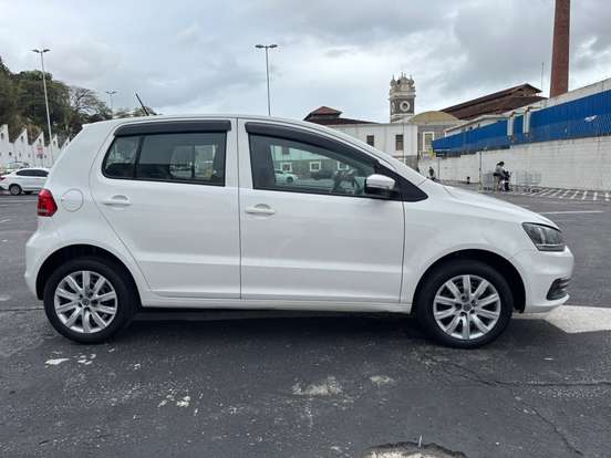 VOLKSWAGEN-FOX-1.6 MSI TRENDLINE 8V FLEX 4P MANUAL VOLKSWAGEN-FOX-2015