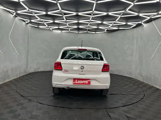 VOLKSWAGEN-GOL-2023