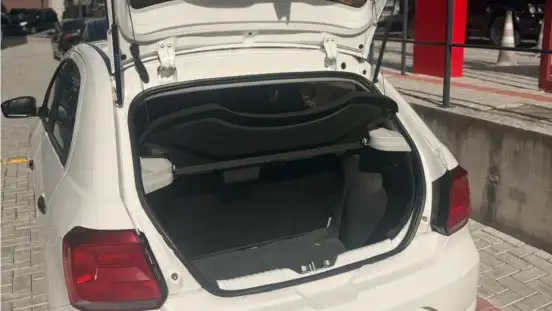 VOLKSWAGEN-GOL-2021