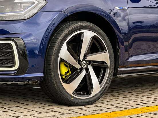 VOLKSWAGEN-GOLF-1.4 TSI HÍBRIDO GTE DSG VOLKSWAGEN-GOLF-2019