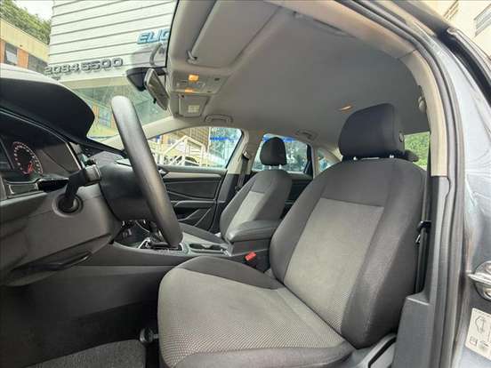VOLKSWAGEN-JETTA-2019