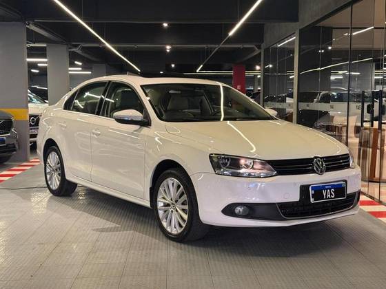 VOLKSWAGEN JETTA 2.0 TSI HIGHLINE 211CV GASOLINA 4P TIPTRONIC