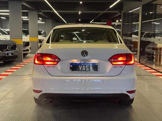 VOLKSWAGEN-JETTA-2.0 TSI HIGHLINE 211CV GASOLINA 4P TIPTRONIC VOLKSWAGEN-JETTA-2013