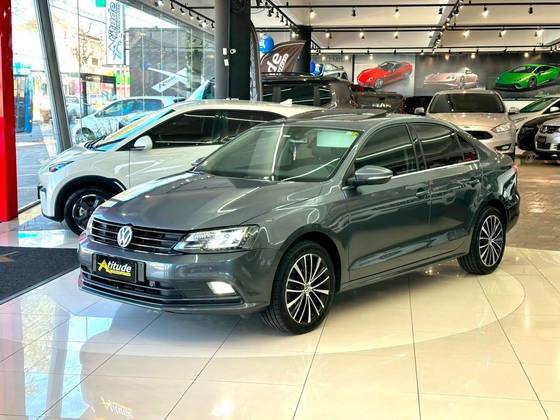 VOLKSWAGEN JETTA 2.0 TSI HIGHLINE 211CV GASOLINA 4P TIPTRONIC