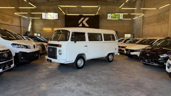 VOLKSWAGEN KOMBI 1.4 MI STD LOTAÇÃO 8V FLEX 3P MANUAL