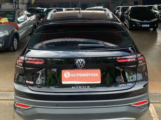 VOLKSWAGEN-NIVUS-1.0 200 TSI TOTAL FLEX HIGHLINE AUTOMÁTICO VOLKSWAGEN-NIVUS-2023