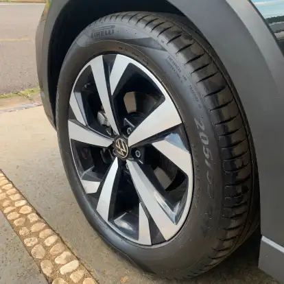 VOLKSWAGEN-NIVUS-1.0 200 TSI TOTAL FLEX HIGHLINE AUTOMÁTICO VOLKSWAGEN-NIVUS-2023
