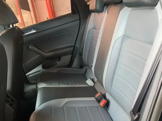VOLKSWAGEN-NIVUS-1.0 200 TSI TOTAL FLEX HIGHLINE AUTOMÁTICO VOLKSWAGEN-NIVUS-2023