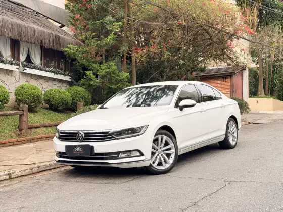 VOLKSWAGEN PASSAT 2.0 16V TSI BLUEMOTION GASOLINA HIGHLINE 4P DSG