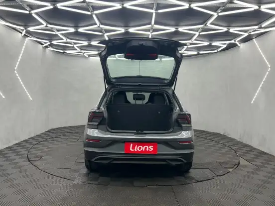 VOLKSWAGEN-POLO-2023