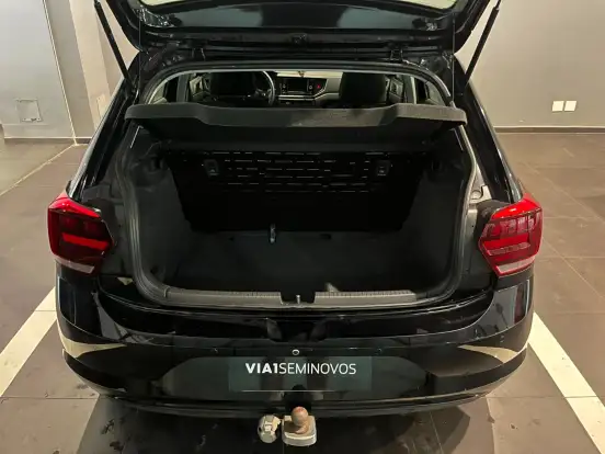 VOLKSWAGEN-POLO-2020