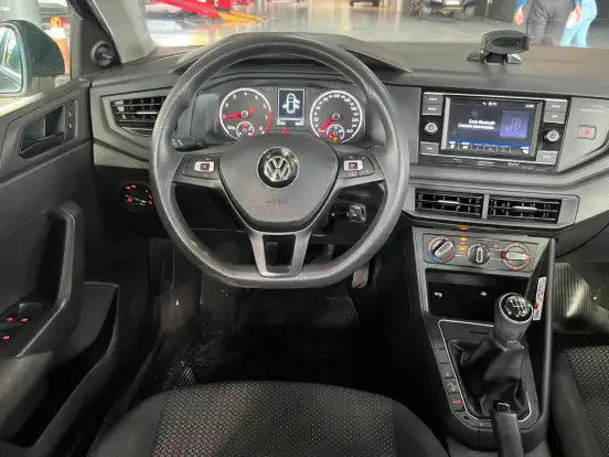 VOLKSWAGEN-POLO-1.0 MPI TOTAL FLEX MANUAL VOLKSWAGEN-POLO-2020