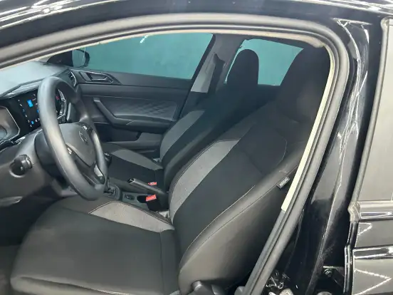 VOLKSWAGEN-POLO-2025