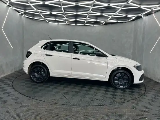 VOLKSWAGEN-POLO-2025