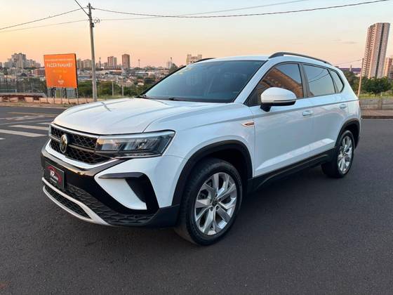 VOLKSWAGEN TAOS 1.4 250 TSI TOTAL FLEX COMFORTLINE AUTOMÁTICO
