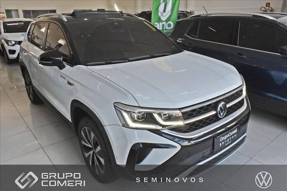 VOLKSWAGEN TAOS 1.4 250 TSI TOTAL FLEX HIGHLINE AUTOMÁTICO