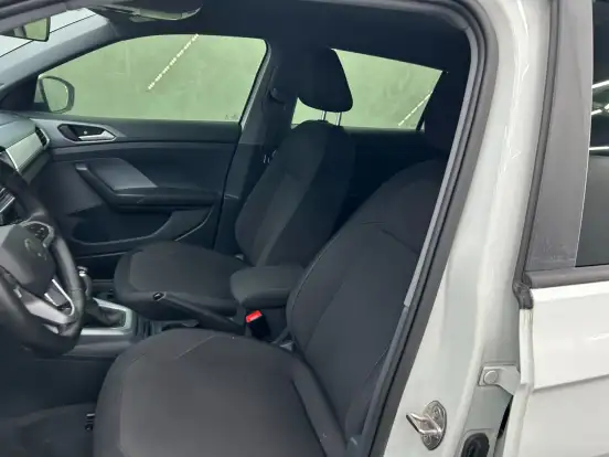 VOLKSWAGEN-T-CROSS-2023