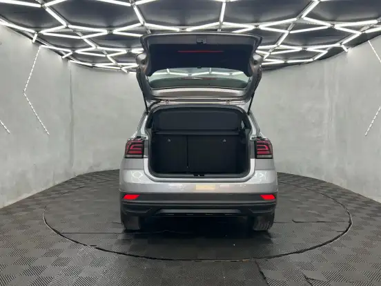 VOLKSWAGEN-T-CROSS-2024